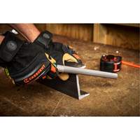 Lime &agrave; taille crois&eacute;e avec poign&eacute;e verte, Demi-ronde, 8", B&acirc;tarde Nassau Supply