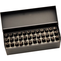 Jeu de lettres et num&eacute;ros pour estampage &agrave; la main, 36 morceaux Nassau Supply