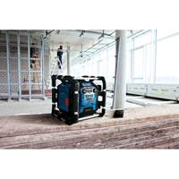 Radio de chantier avec Bluetooth 5.0 et station dalimentation, Lithium-ion, 18 V Nassau Supply