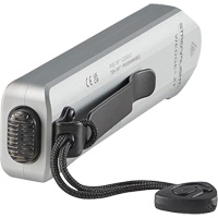 Lampe de poche mince &agrave; usage quotidien Wedge, DEL, 1000 lumens, Piles Rechargeable Nassau Supply