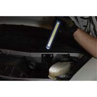 Lumi&egrave;re &eacute;troite, Crochet, Rechargeable, 500 lumens Nassau Supply