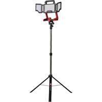 Lampe de travail &agrave; DEL professionnelle &agrave; panneaux pliants lumens sans fil 18V sur tr&eacute;pied, DEL, 3600 lumens Nassau Supply